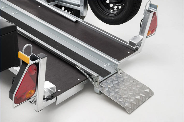 Debon motorbike trailer dealers UK