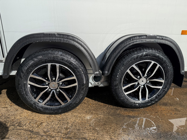Alloy wheels for Debon trailers